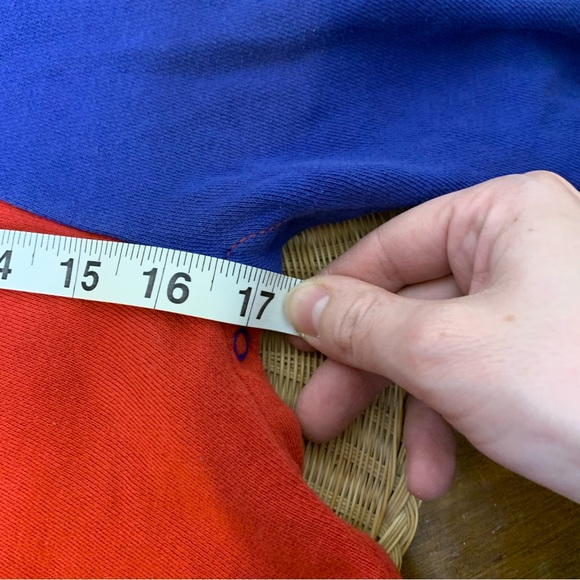 90s Jumper - Picture 5 of 5